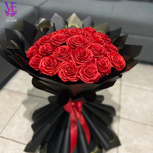 Velvet Élan Signature Bouquet – Eid Special