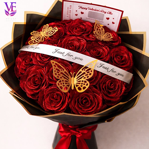 Velvet Élan Signature Bouquet – Eid Special